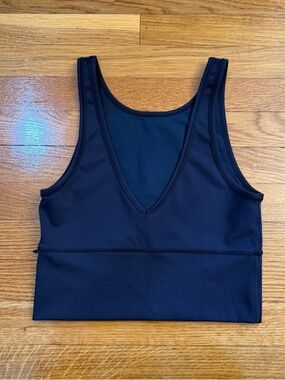 Lululemon Power Pivot Tank *Everlux Black - Size Est. 4/6 (13" P2P)